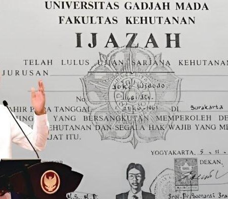 Mengapa Roy Suryo Tenang Saat Disidangkan Jokowi? Skandal Ijazah Palsu Harusnya Bikin Malu