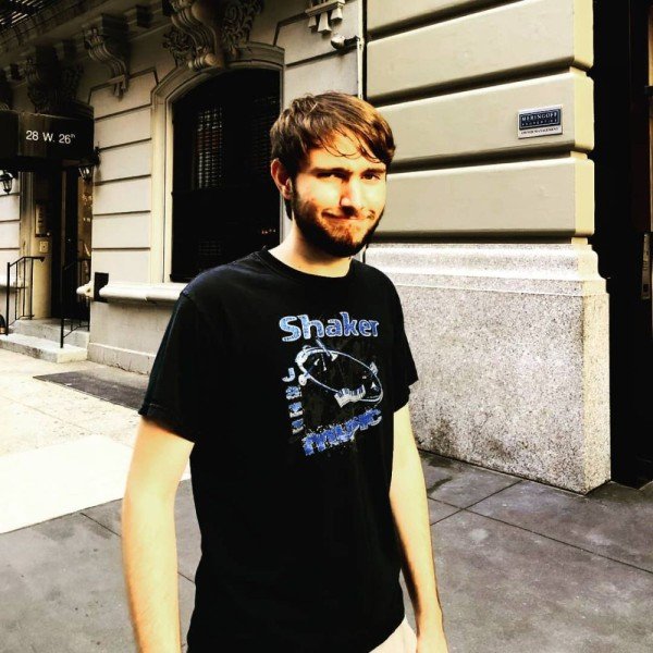 Profil Asher Novkov-Bloom: Sang Suami di Balik Keberhasilan Stephanie Poetri